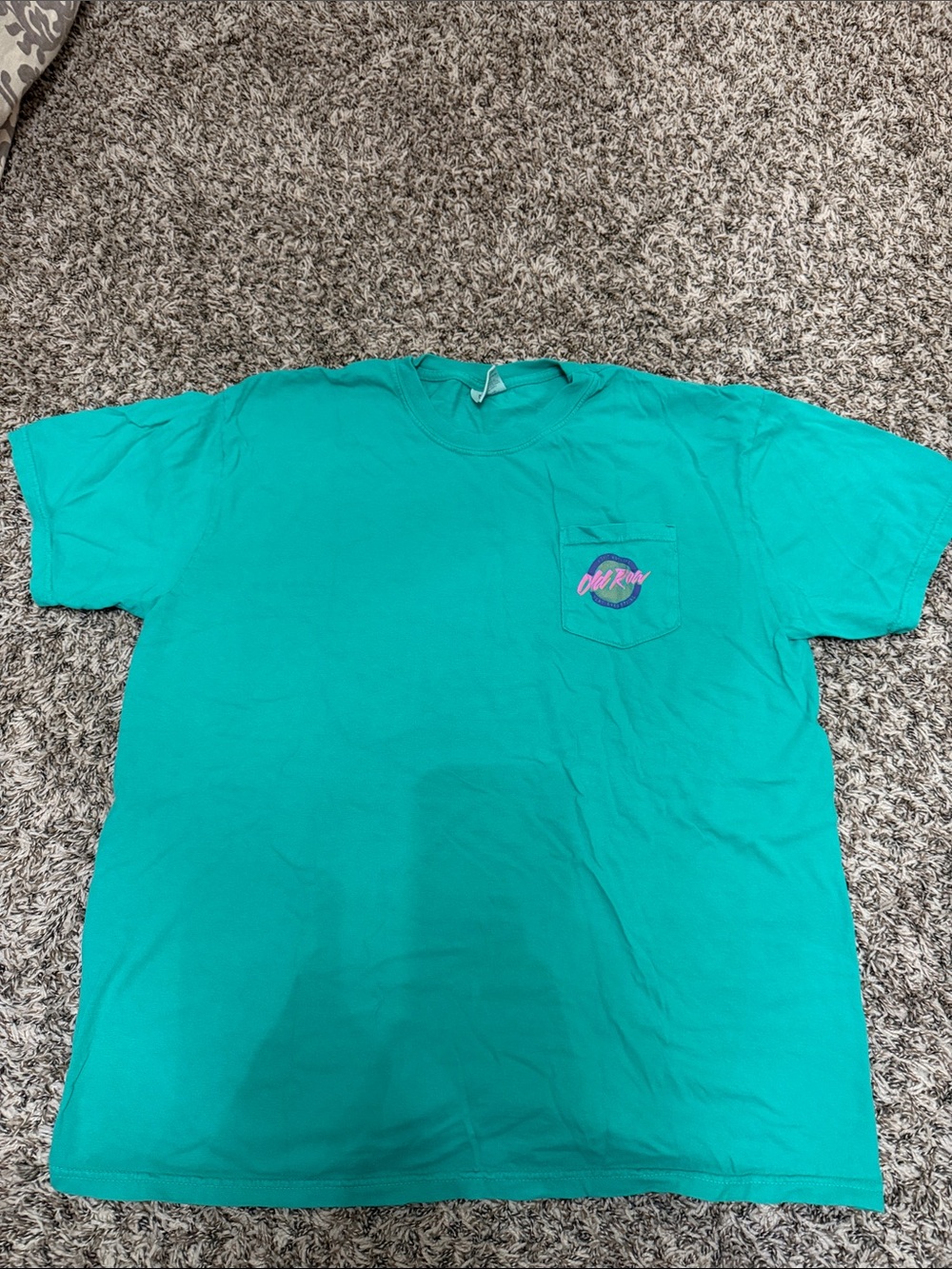 Men's Short-Sleeve Pocket Tee in Teal with Retro Chest Graphic